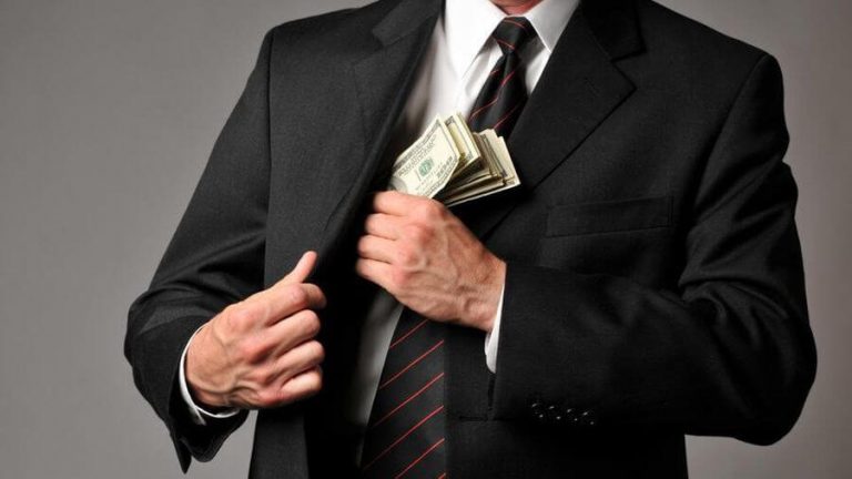 How Do Insurance Companies Make Money | Money Bumper